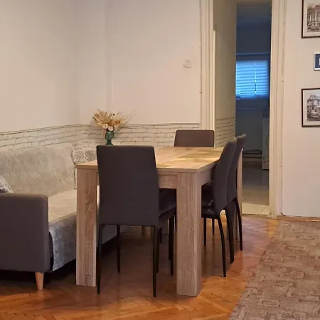 Апартаменти Downtown Piata Romana *